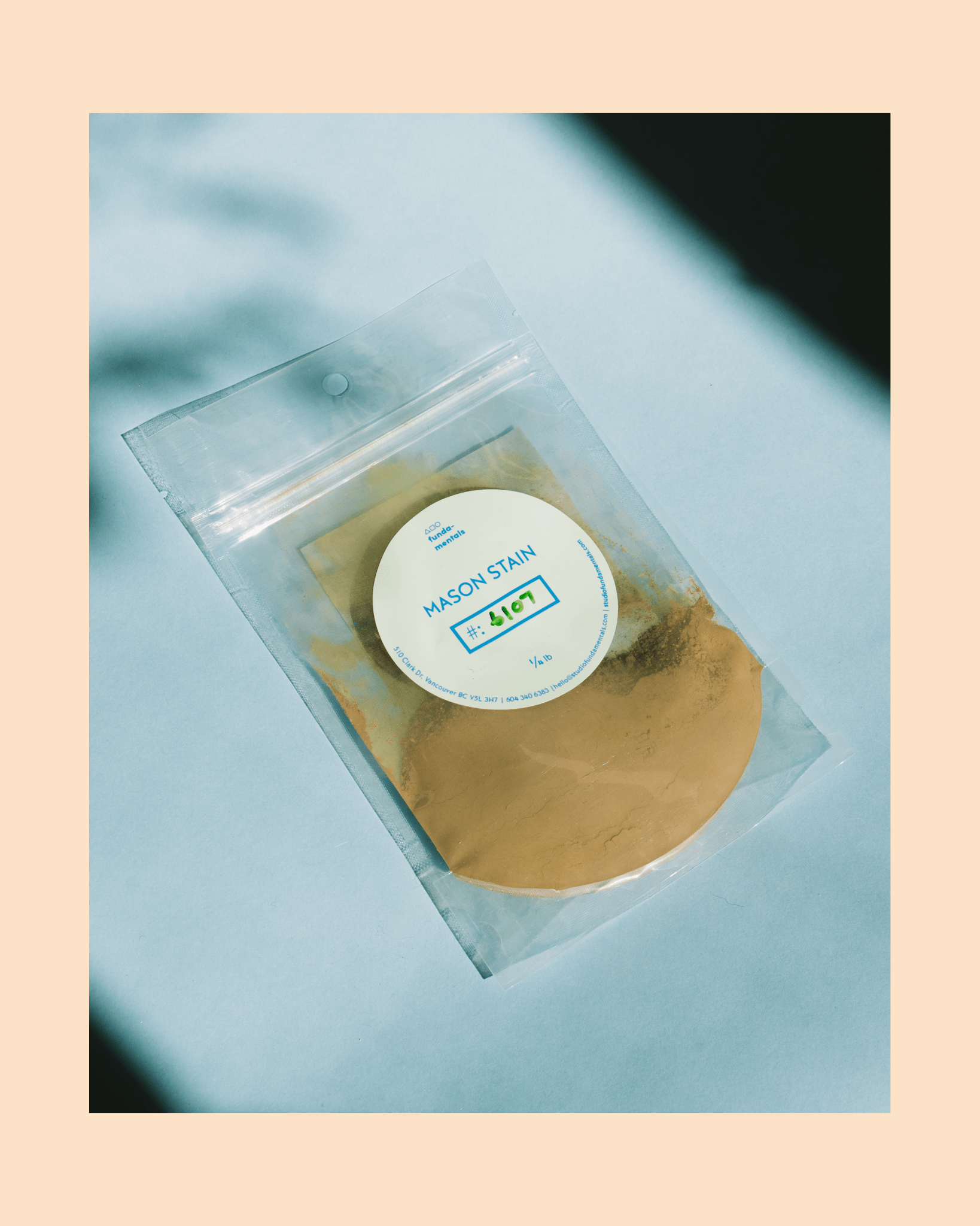 MASON STAIN | 6107 | Dark Golden - Studio Fundamentals